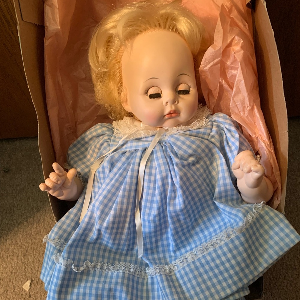 Vintage madam Alexander pussycat doll